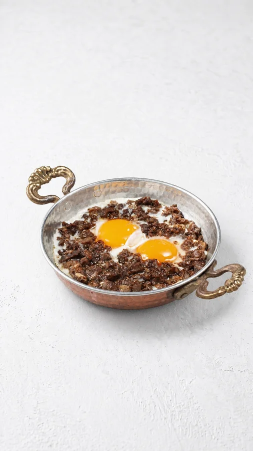 Kavurmalı Yumurta